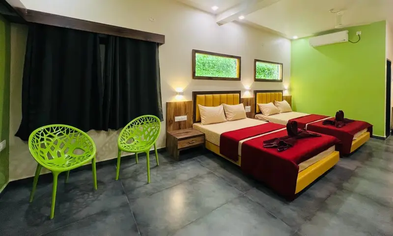 Commando Cottage at River Edge Resort